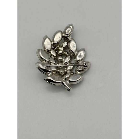 Vintage Weiss Brooch, Grey Rhinestones W/Scrolling Clear Rhinestones, Book Piece - Picture 8 of 11